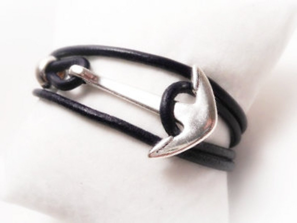 Pulsera cuero azul marino con ancla náutica