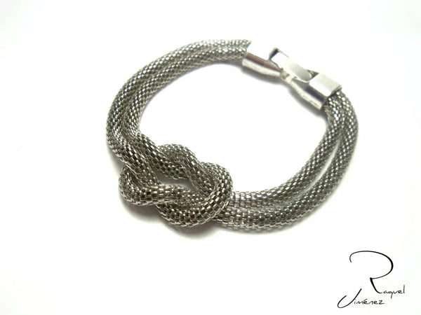 Pulsera trenzado con nudo marinero